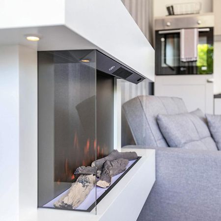 Ferienwohnung Mit Badestrand 글룩스부르크 외부 사진
